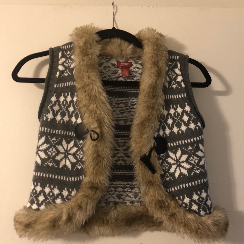 Grey/White Vest size 10/12